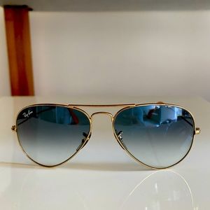 Ray-Ban Aviator Sunglasses